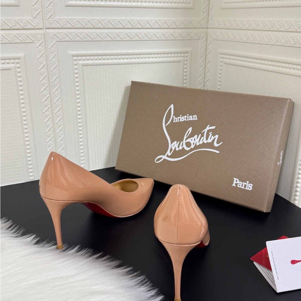 Christian Louboutin Kate 85mm Peach Patent Leather Pointed-Toe Pumps - Picture 6 of 9